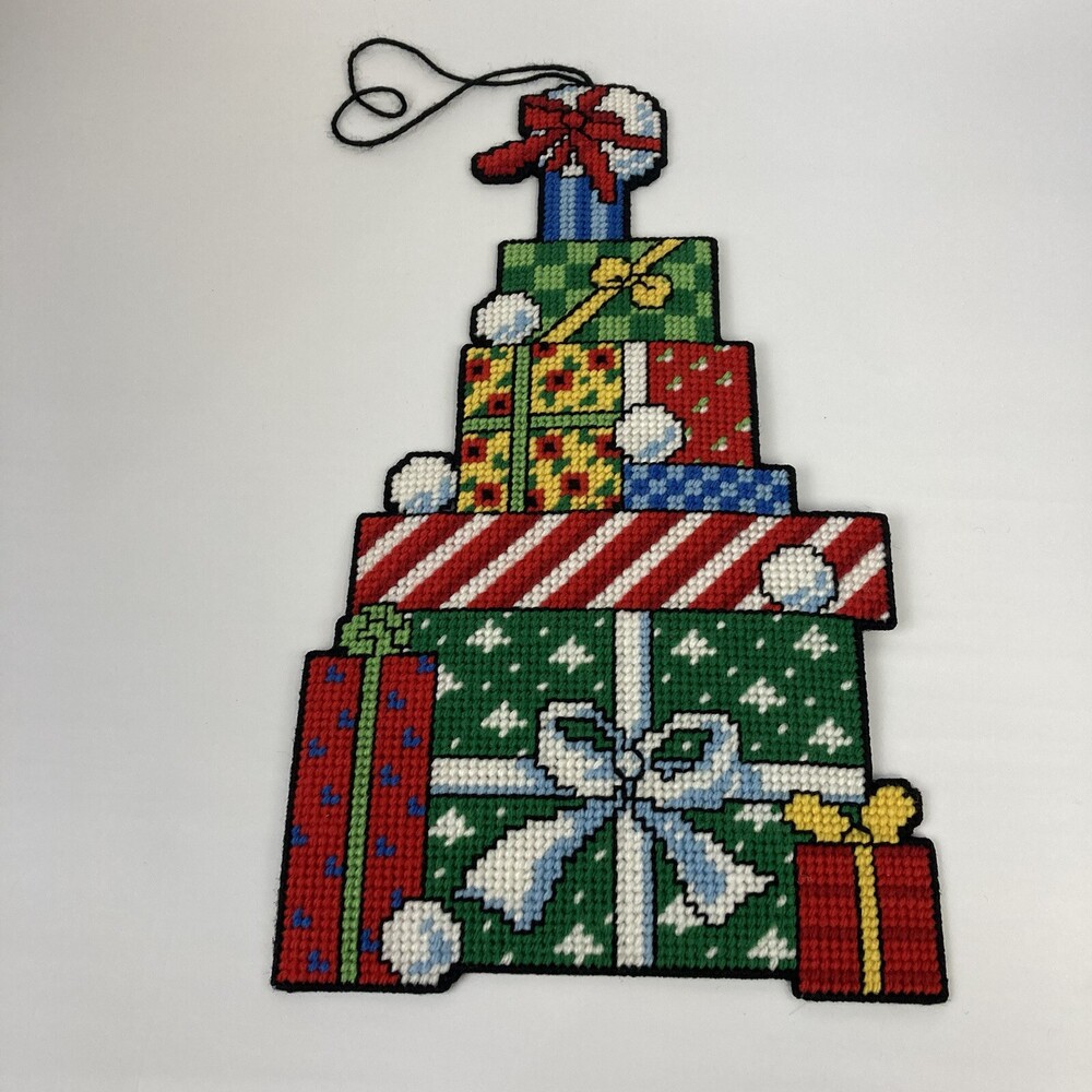VTG XMAS Plastic Needlepoint 17" Presents Gift Tree Canvas Wall Hang Decoration